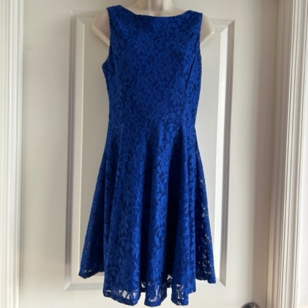 Fun, comfy, lacy dress